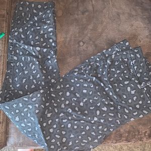 Old Navy Pixie Ankle Pants